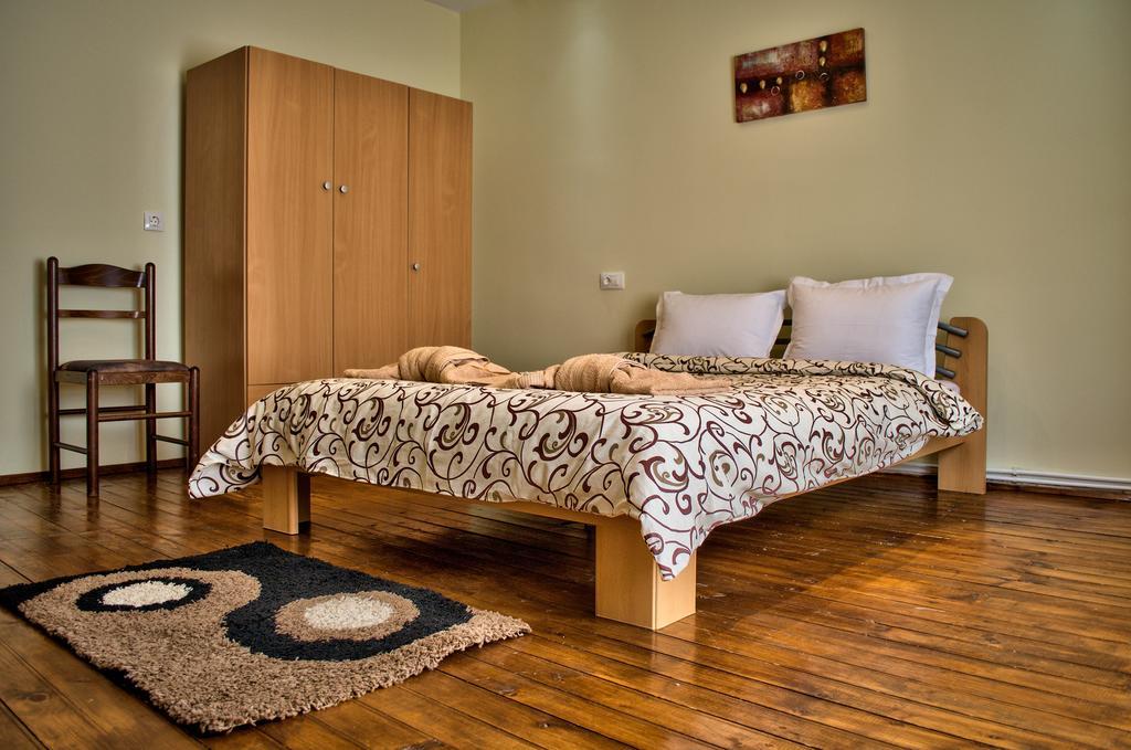 Dariya Guest House サパレヴァ・バニャ 部屋 写真